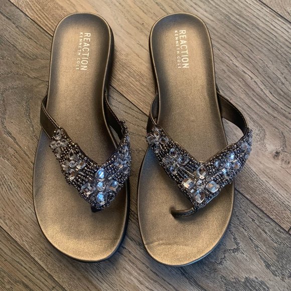 KENNETH COLE REACTION GLAM-ATHON PEWTER SANDALS 8.5 - Picture 1 of 7